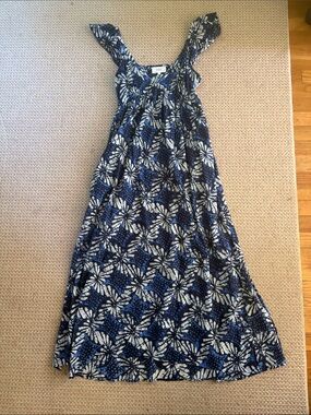 XiRENA size M Navy and White batik cotton maxi Dress